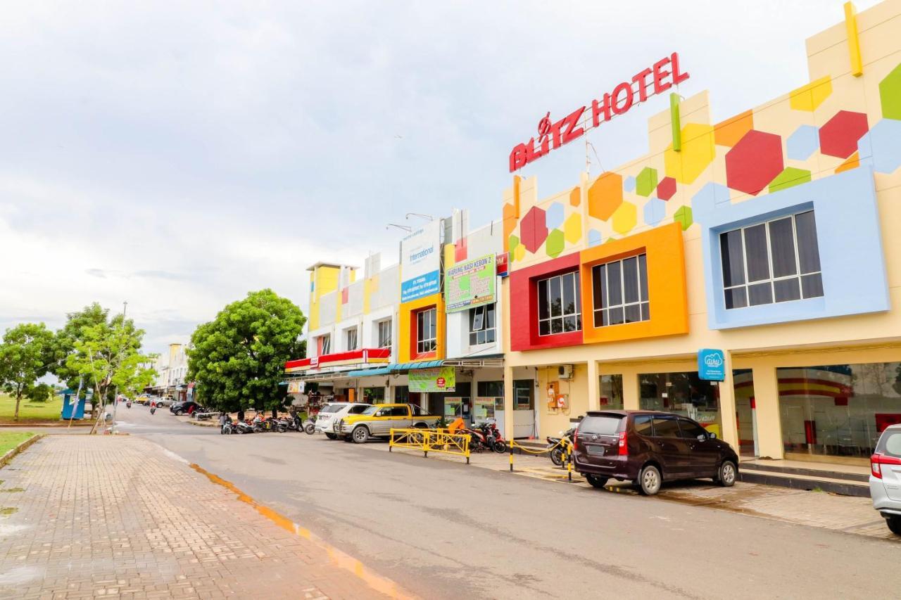 Blitz Hotel Batam Tanjung Uncang Sekupang Exterior photo