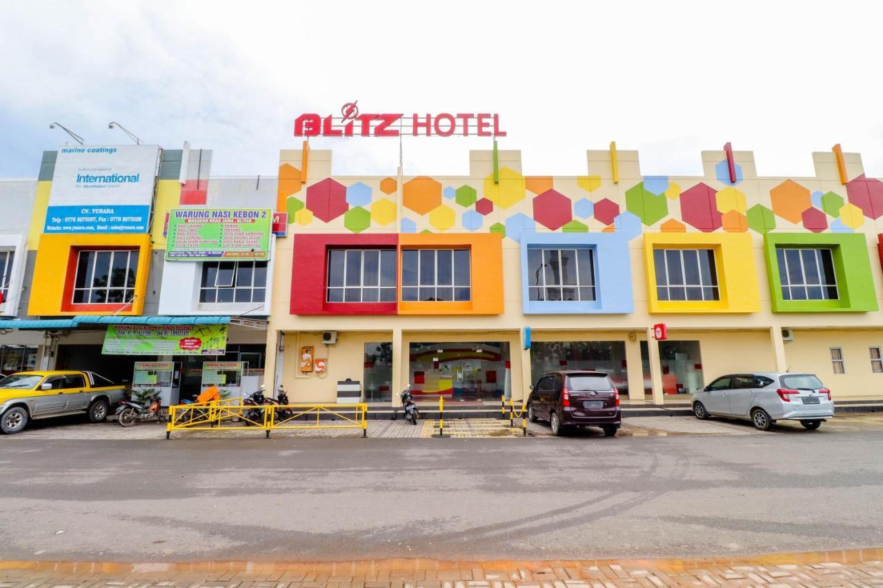 Blitz Hotel Batam Tanjung Uncang Sekupang Exterior photo
